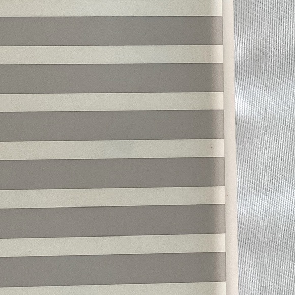 Kate Spade iPhone case - Picture 3 of 3